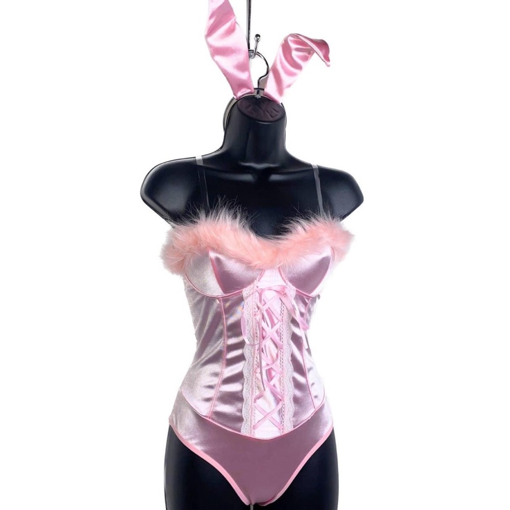 Elle Woods Legally Blonde Pink Bunny Halloween Costume